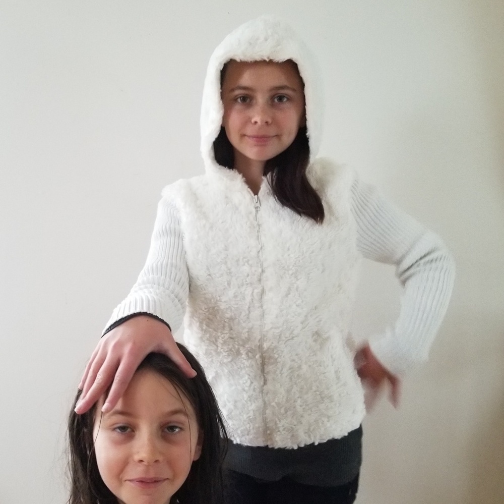 Say What? GIRLS white fuzzy zip up Hoodie …